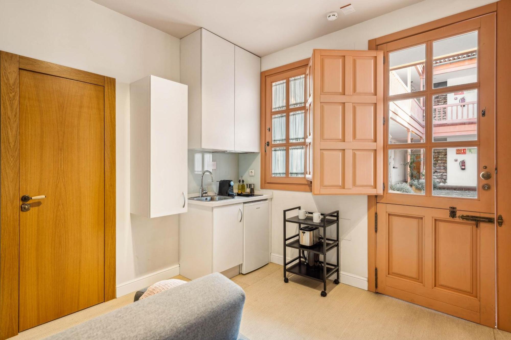 Limehome Cordoba Calle Pozanco Δωμάτιο φωτογραφία