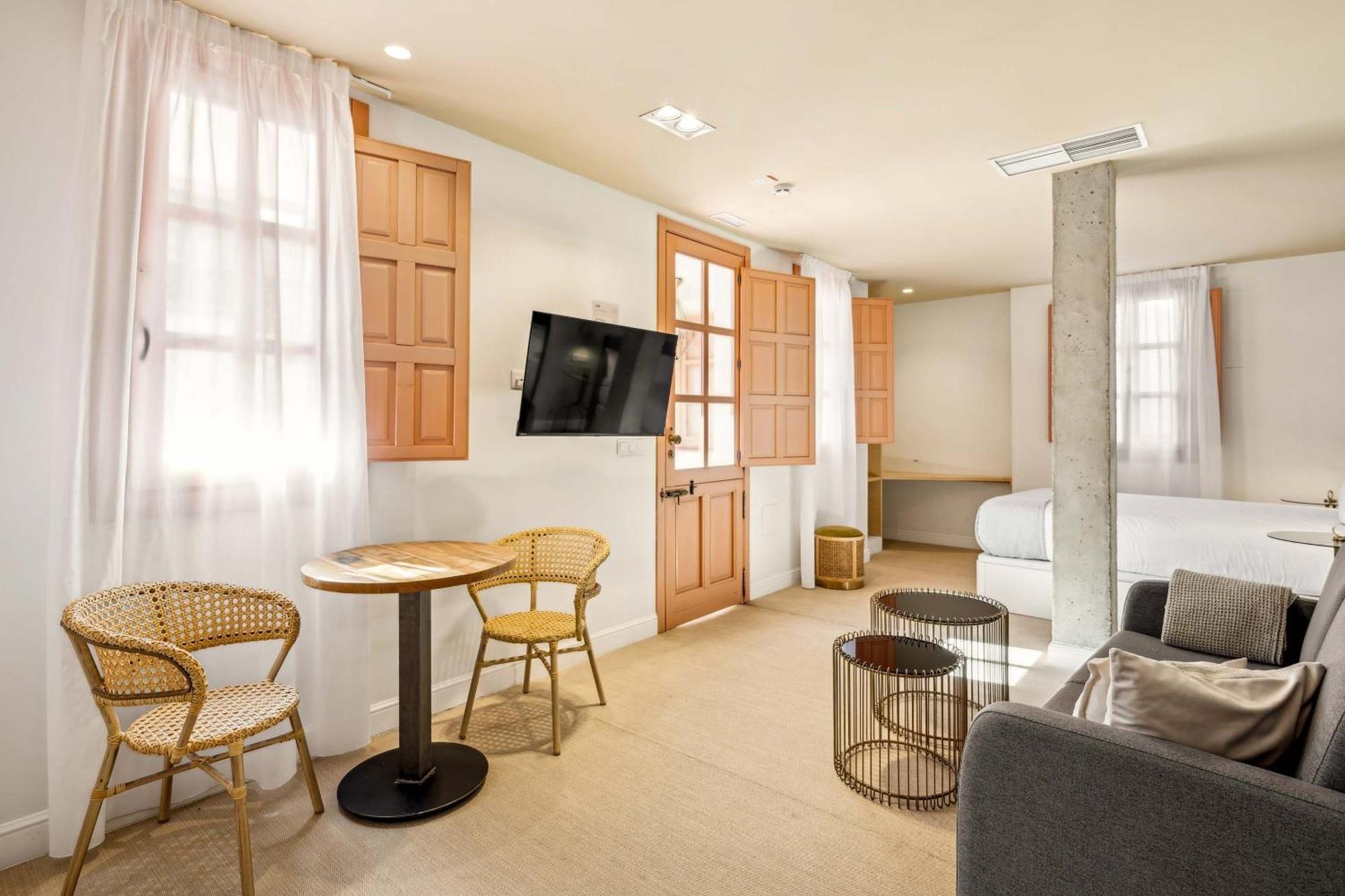 Limehome Cordoba Calle Pozanco Δωμάτιο φωτογραφία